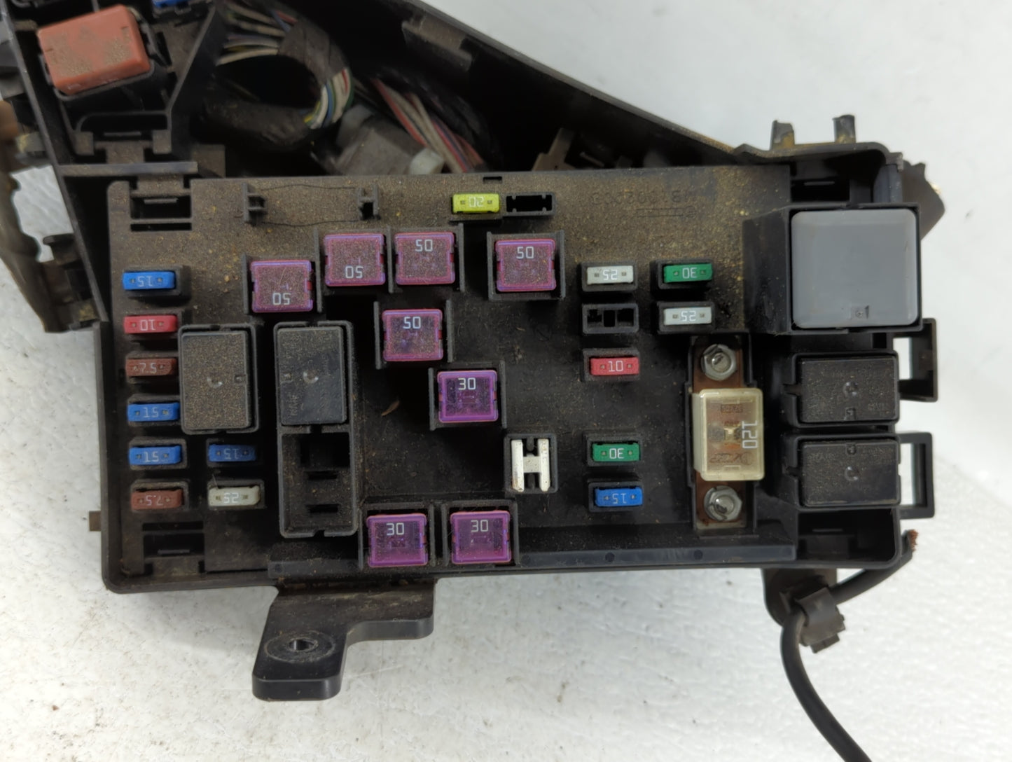 2010-2013 Subaru Forester Fusebox Fuse Box Panel Relay Module P/N:MB100200B Fits Fits 2010 2011 2012 2013 OEM Used Auto Part