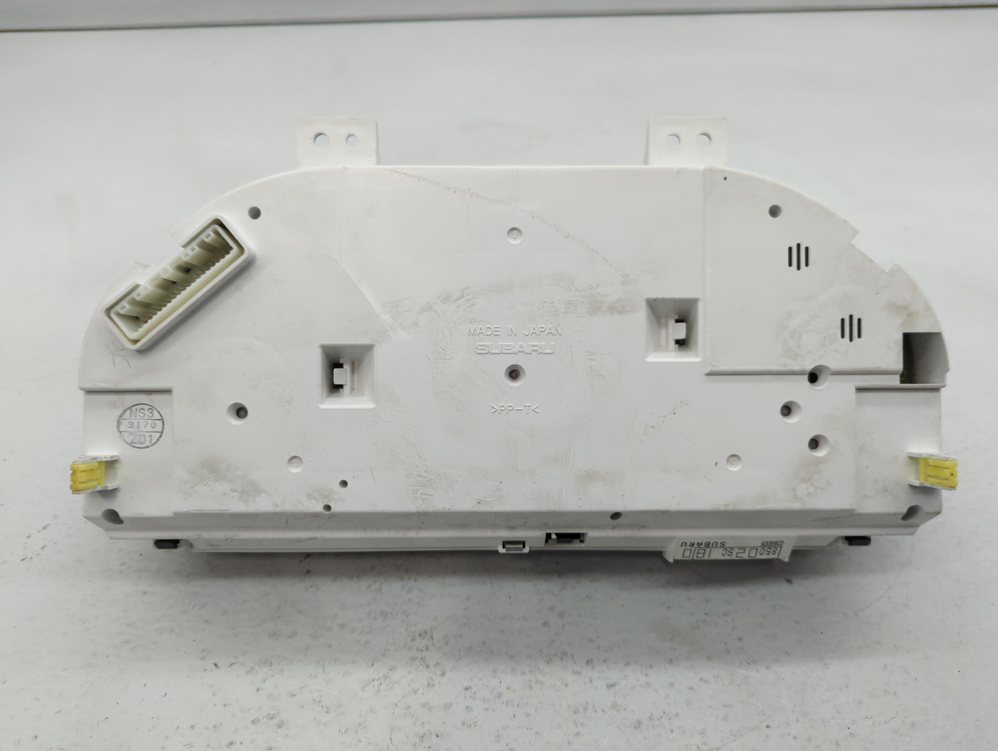 2010 Subaru Forester Instrument Cluster Speedometer Gauges P/N:85002SC180 Fits OEM Used Auto Parts - Oemusedautoparts1.com