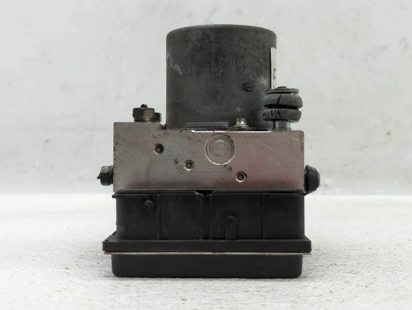 2009-2010 Subaru Forester ABS Pump Control Module Replacement P/N:27536SC003 Fits Fits 2009 2010 OEM Used Auto Parts - Oemus