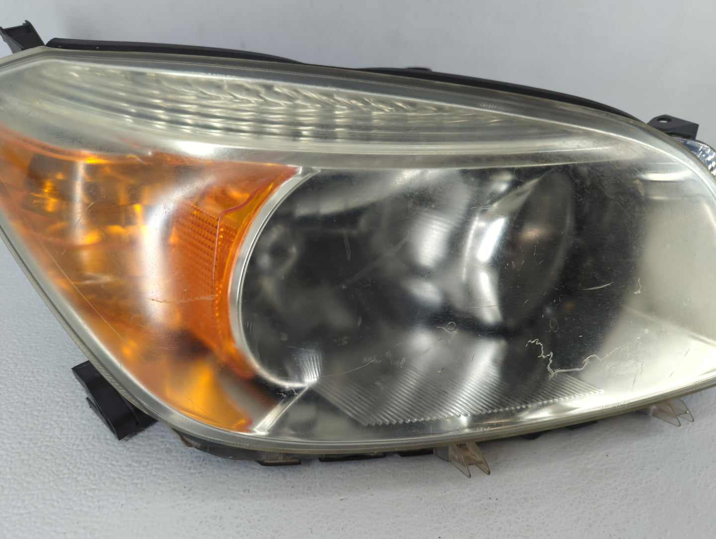 2010 Subaru Forester Tail Light Assembly Passenger Right OEM P/N:933-6860 Fits OEM Used Auto Parts - Oemusedautoparts1.com