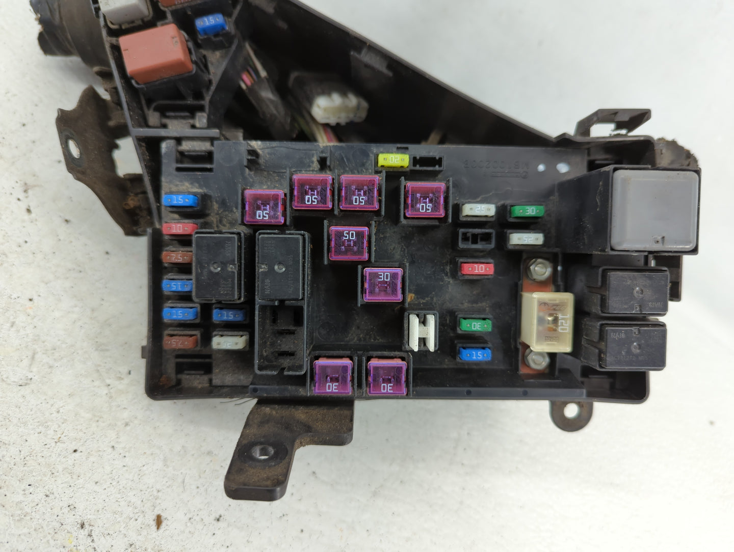 2010-2013 Subaru Forester Fusebox Fuse Box Panel Relay Module P/N:MB100200B Fits Fits 2010 2011 2012 2013 OEM Used Auto Part