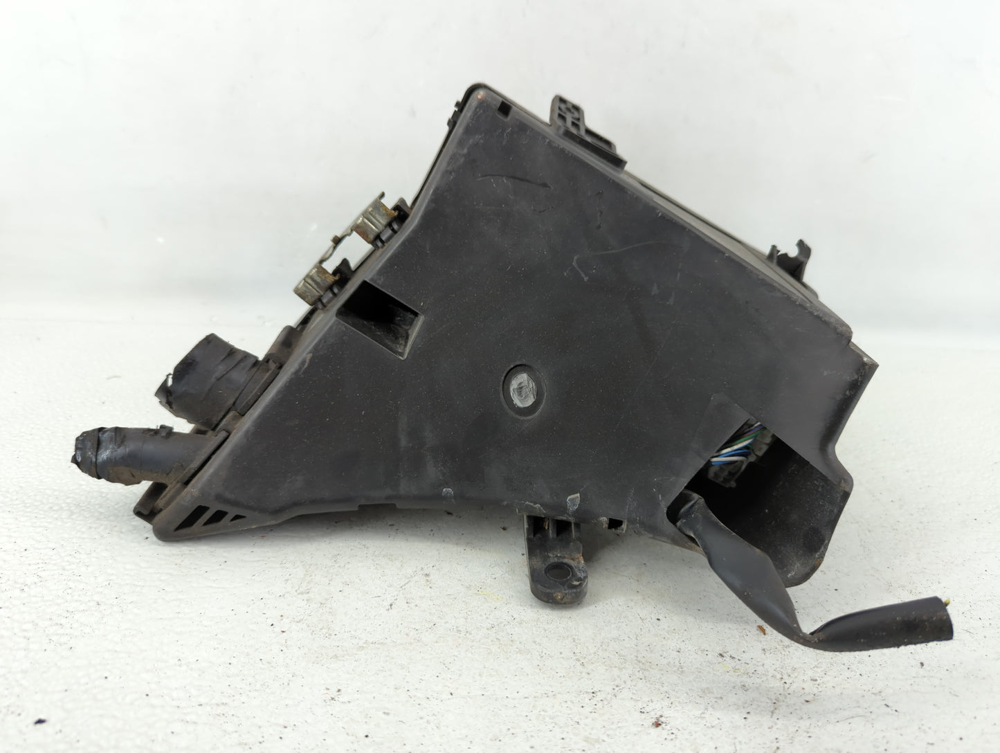 2010-2013 Subaru Forester Fusebox Fuse Box Panel Relay Module P/N:MB100200B Fits Fits 2010 2011 2012 2013 OEM Used Auto Part