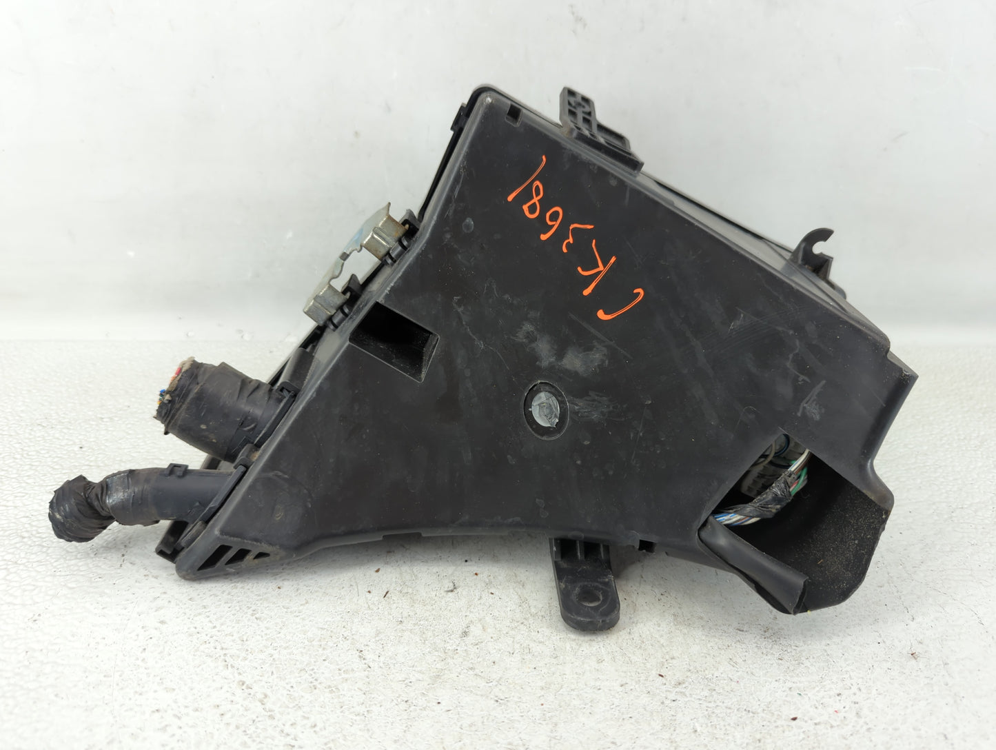 2010-2013 Subaru Forester Fusebox Fuse Box Panel Relay Module P/N:MB100200B Fits Fits 2010 2011 2012 2013 OEM Used Auto Part