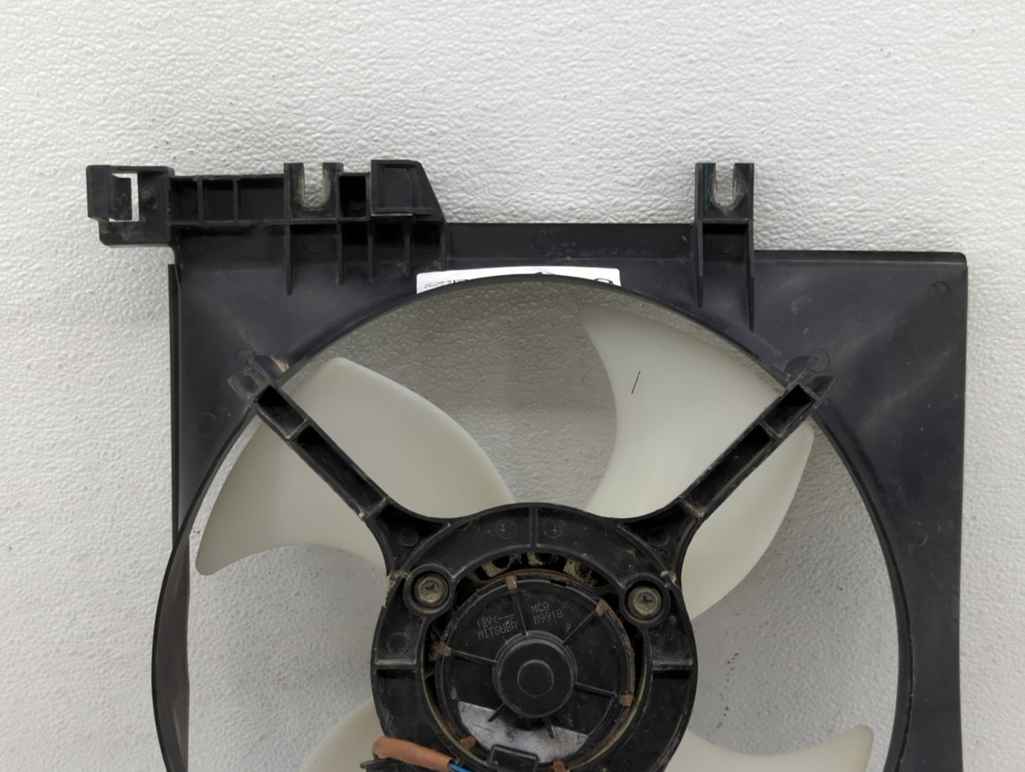 Subaru Forester Left Radiator Fan Motor Assembly - Oemusedautoparts1.com