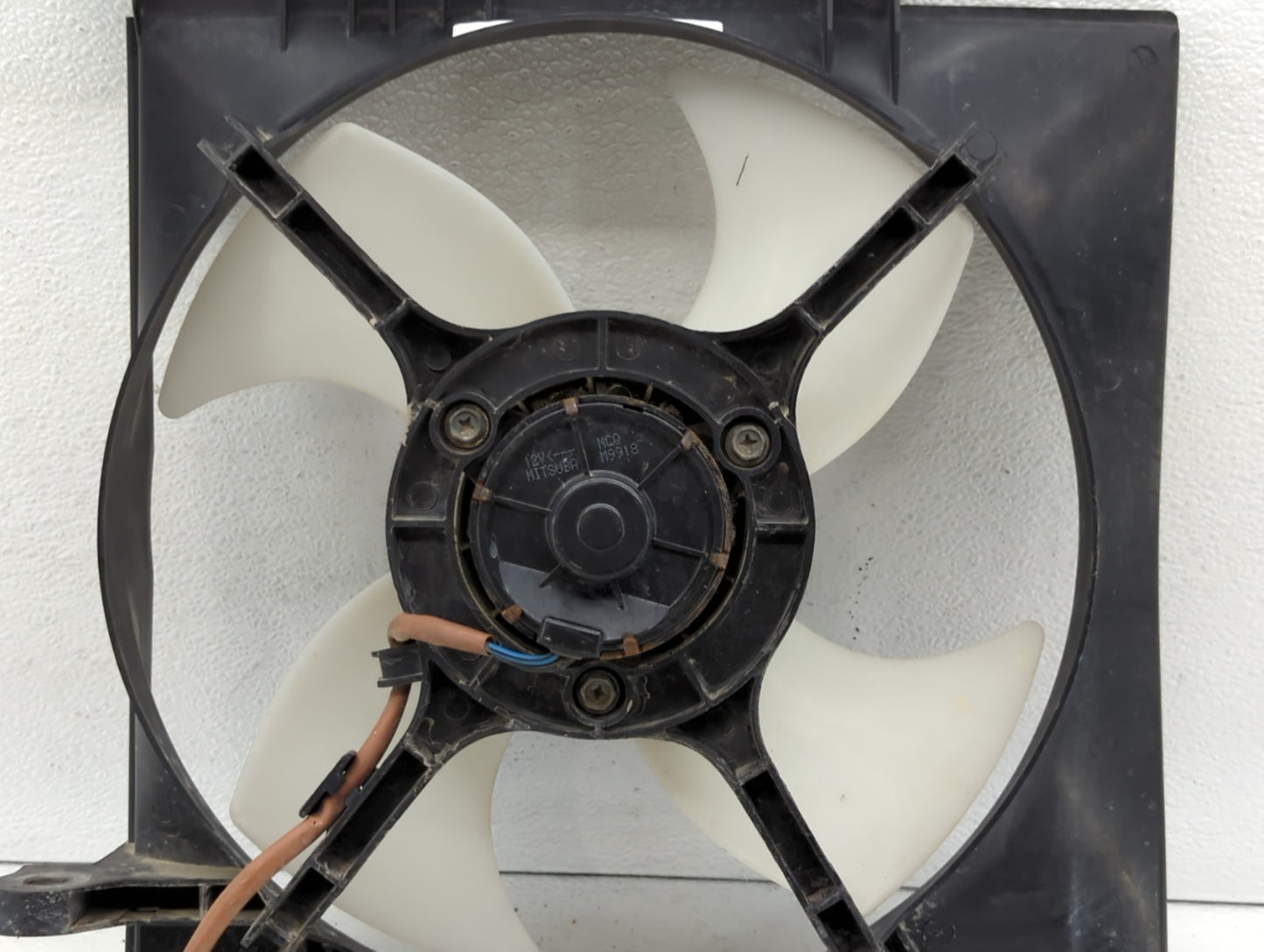 Subaru Forester Left Radiator Fan Motor Assembly - Oemusedautoparts1.com