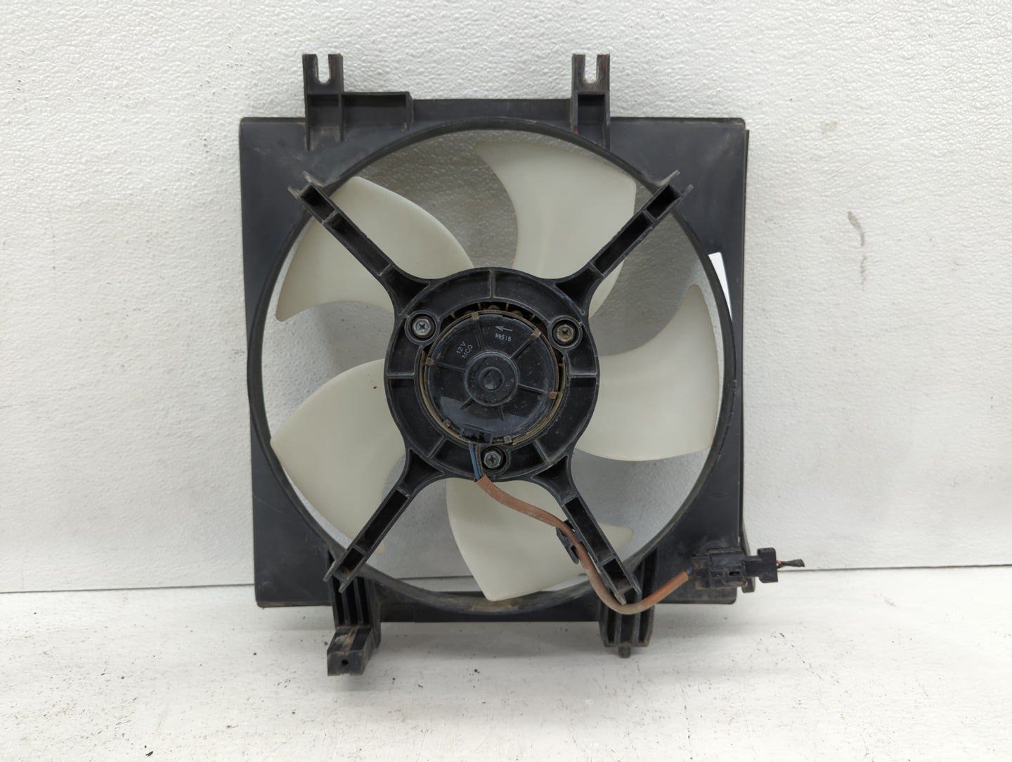 Subaru Forester Left Radiator Fan Motor Assembly Cream 613015 - Oemusedautoparts1.com