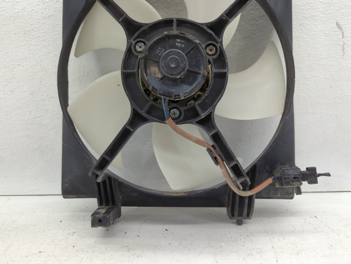 Subaru Forester Left Radiator Fan Motor Assembly Cream 613015 - Oemusedautoparts1.com