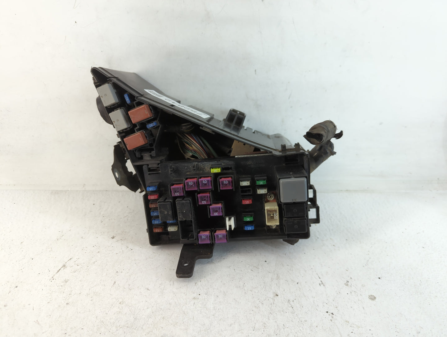 2010-2013 Subaru Forester Fusebox Fuse Box Panel Relay Module P/N:MB100200B Fits Fits 2010 2011 2012 2013 OEM Used Auto Part