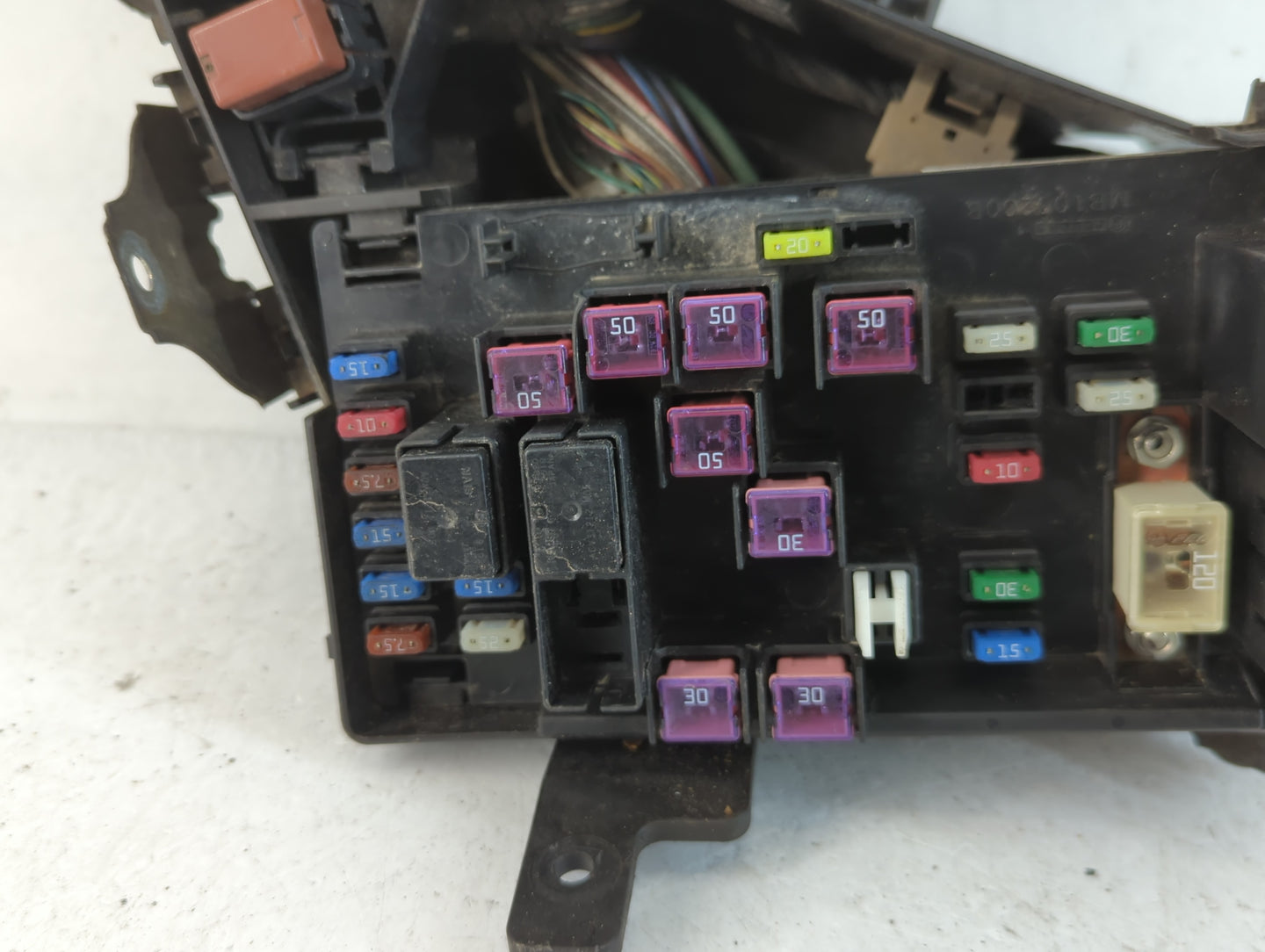 2010-2013 Subaru Forester Fusebox Fuse Box Panel Relay Module P/N:MB100200B Fits Fits 2010 2011 2012 2013 OEM Used Auto Part
