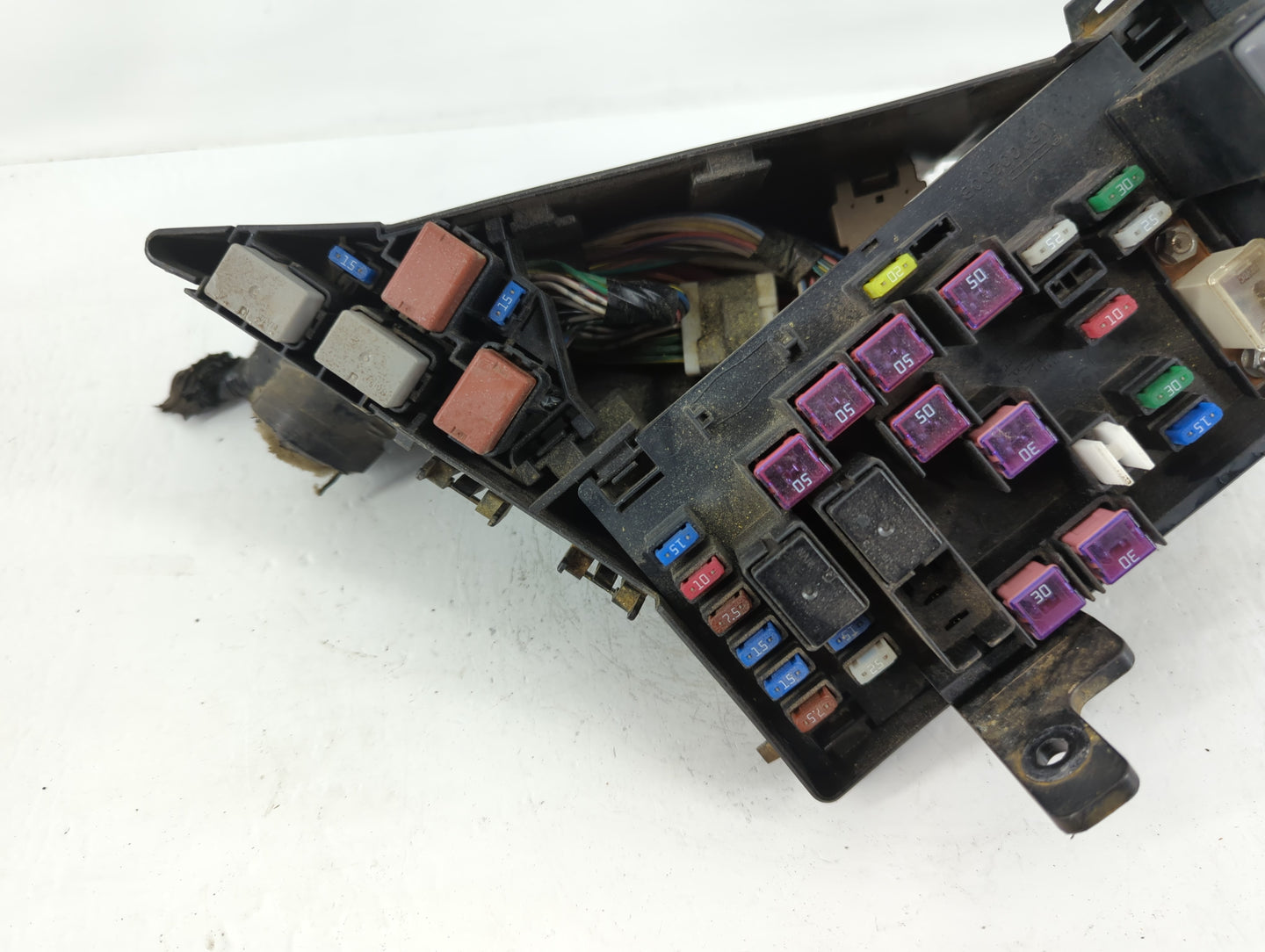 2010-2013 Subaru Forester Fusebox Fuse Box Panel Relay Module P/N:MB502000B Fits Fits 2010 2011 2012 2013 OEM Used Auto Part