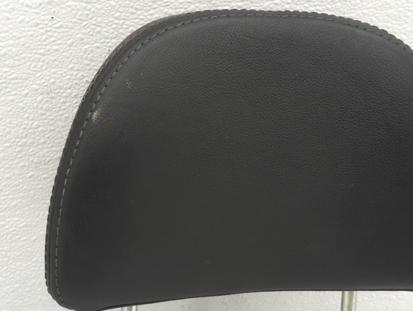 2010 Subaru Forester Headrest Head Rest Front Driver Passenger Seat Black - Oemusedautoparts1.com