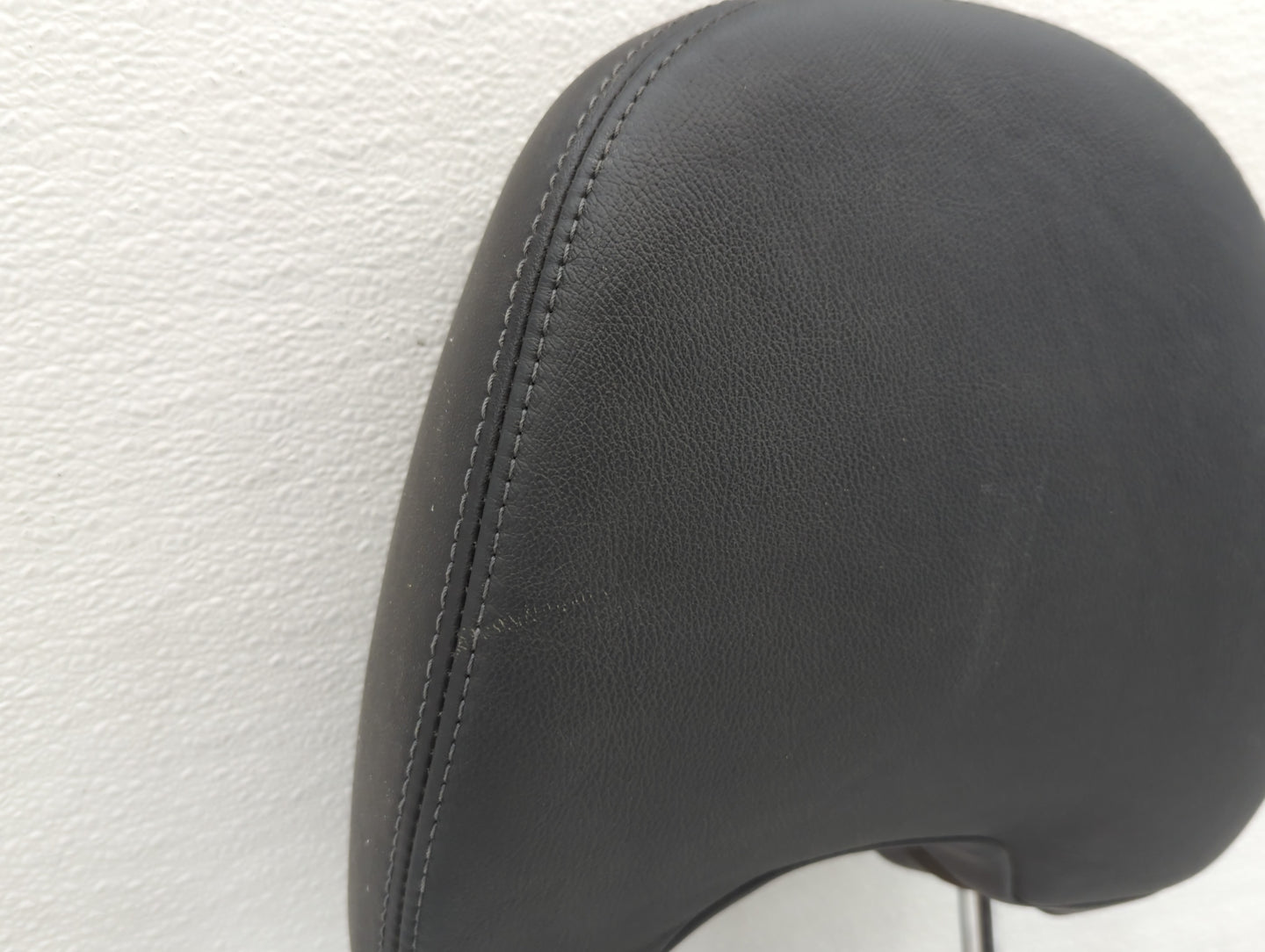 2010 Subaru Forester Headrest Head Rest Rear Seat Black - Oemusedautoparts1.com