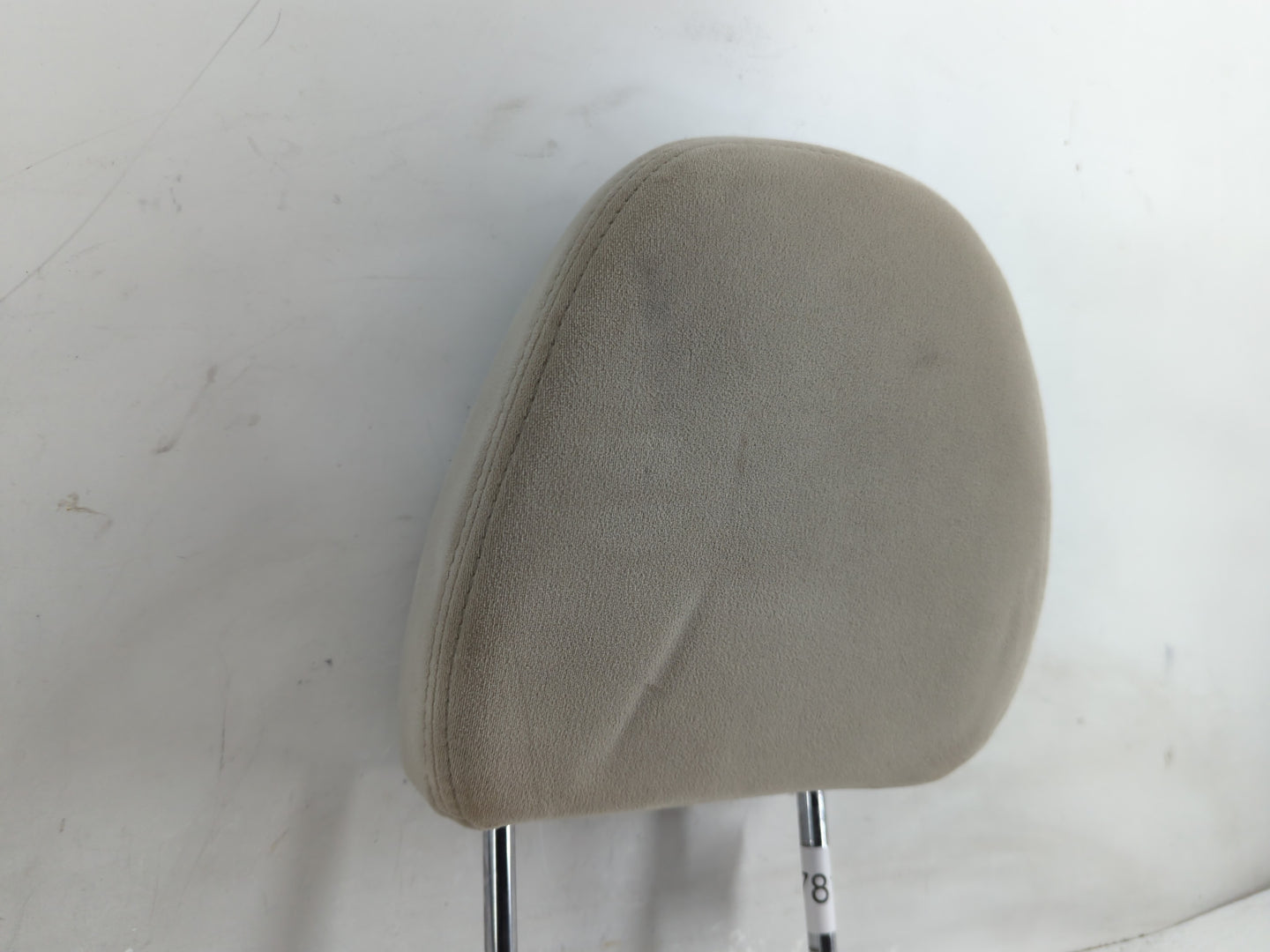 2010 Subaru Impreza Headrest Head Rest Rear Seat Fits OEM Used Auto Parts - Oemusedautoparts1.com