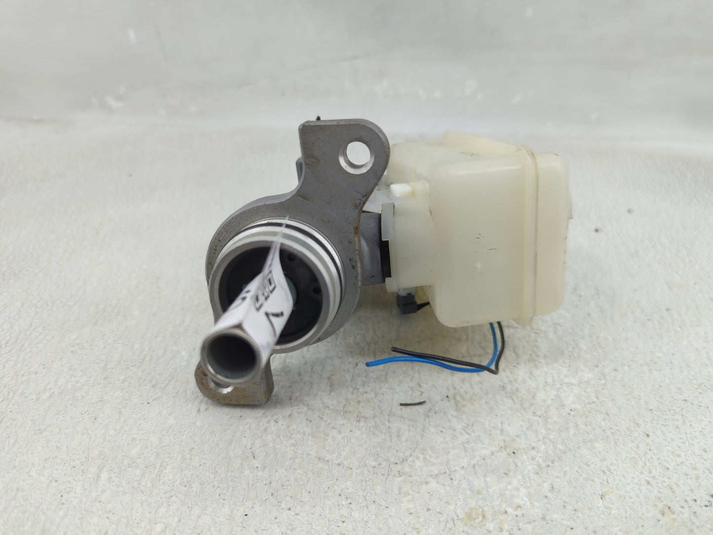 2008-2014 Subaru Impreza Brake Master Cylinder - Oemusedautoparts1.com