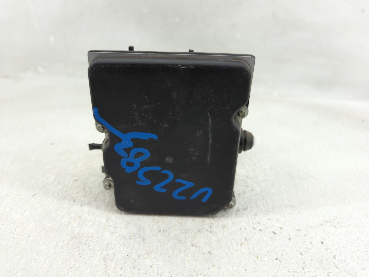 2010 Subaru Impreza Throttle Body P/N:27536FG040 Fits OEM Used Auto Parts - Oemusedautoparts1.com