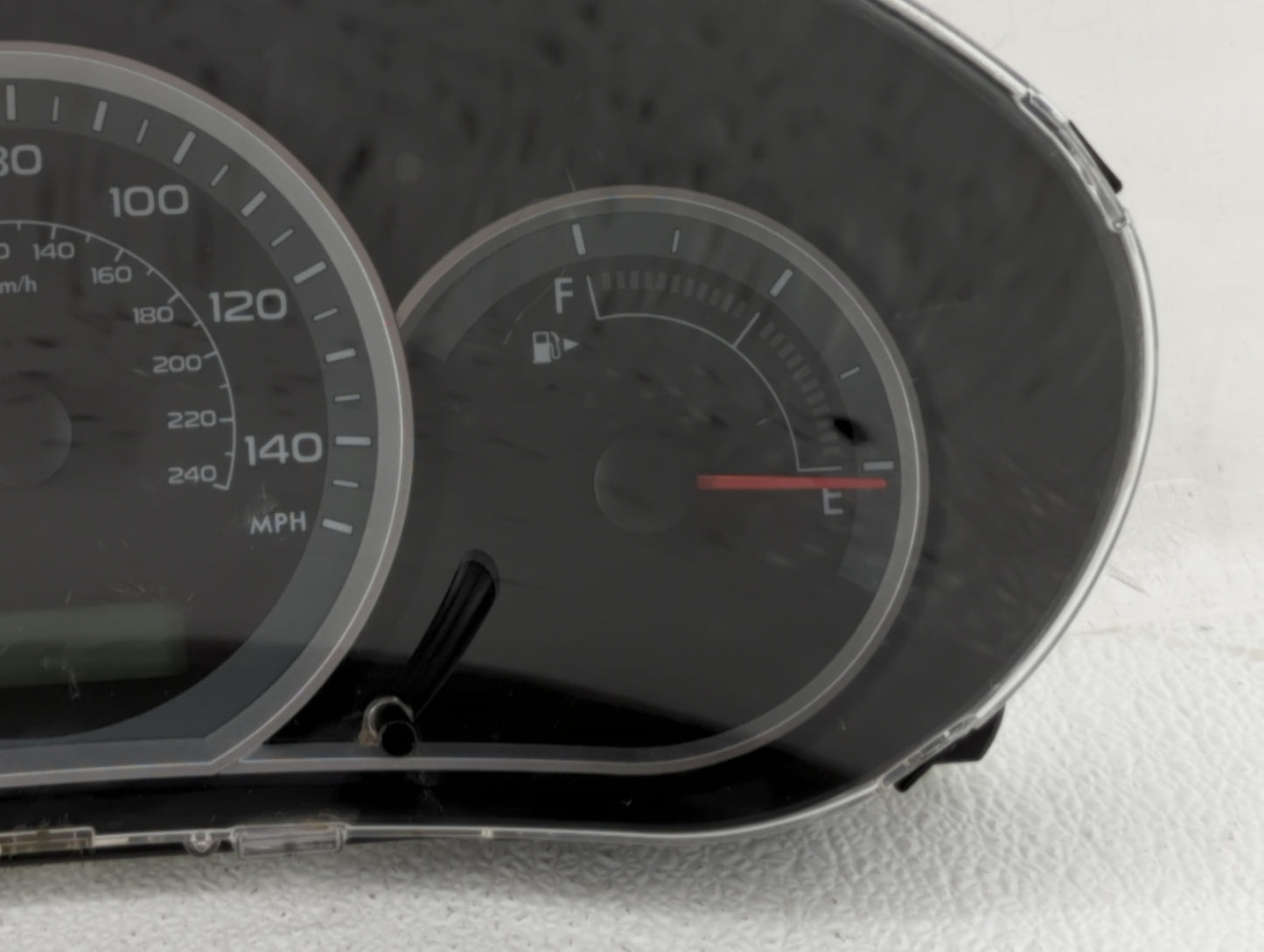 2010-2011 Subaru Impreza Instrument Cluster Speedometer Gauges P/N:85003FG760 Fits Fits 2010 2011 OEM Used Auto Parts - Oemu