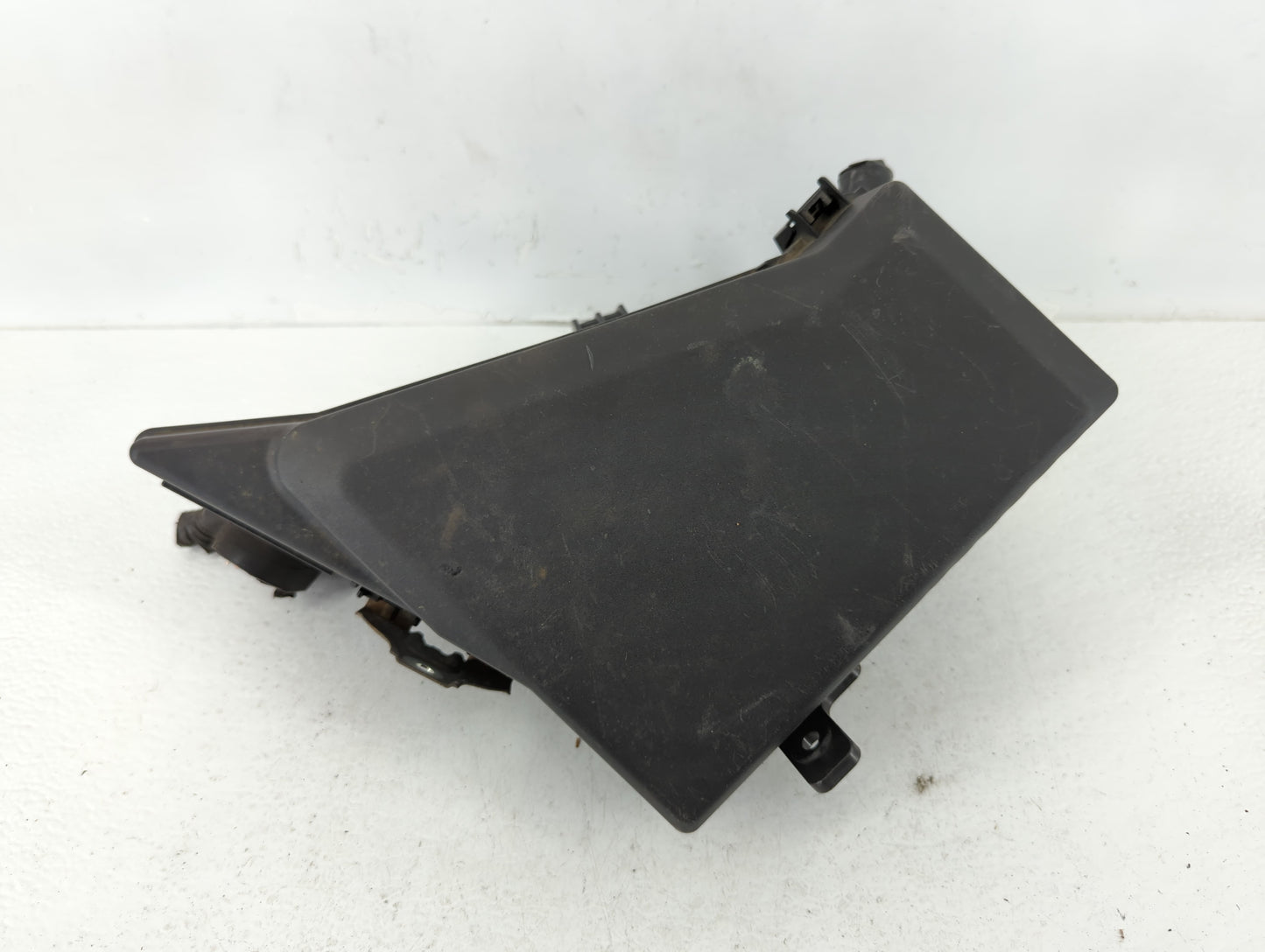2008-2011 Subaru Impreza Fusebox Fuse Box Panel Relay Module P/N:MB100200B Fits Fits 2008 2009 2010 2011 OEM Used Auto Parts