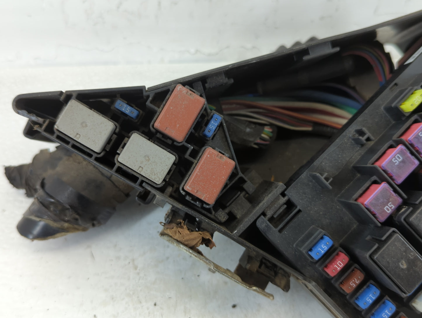 2008-2011 Subaru Impreza Fusebox Fuse Box Panel Relay Module P/N:MB100200B Fits Fits 2008 2009 2010 2011 OEM Used Auto Parts