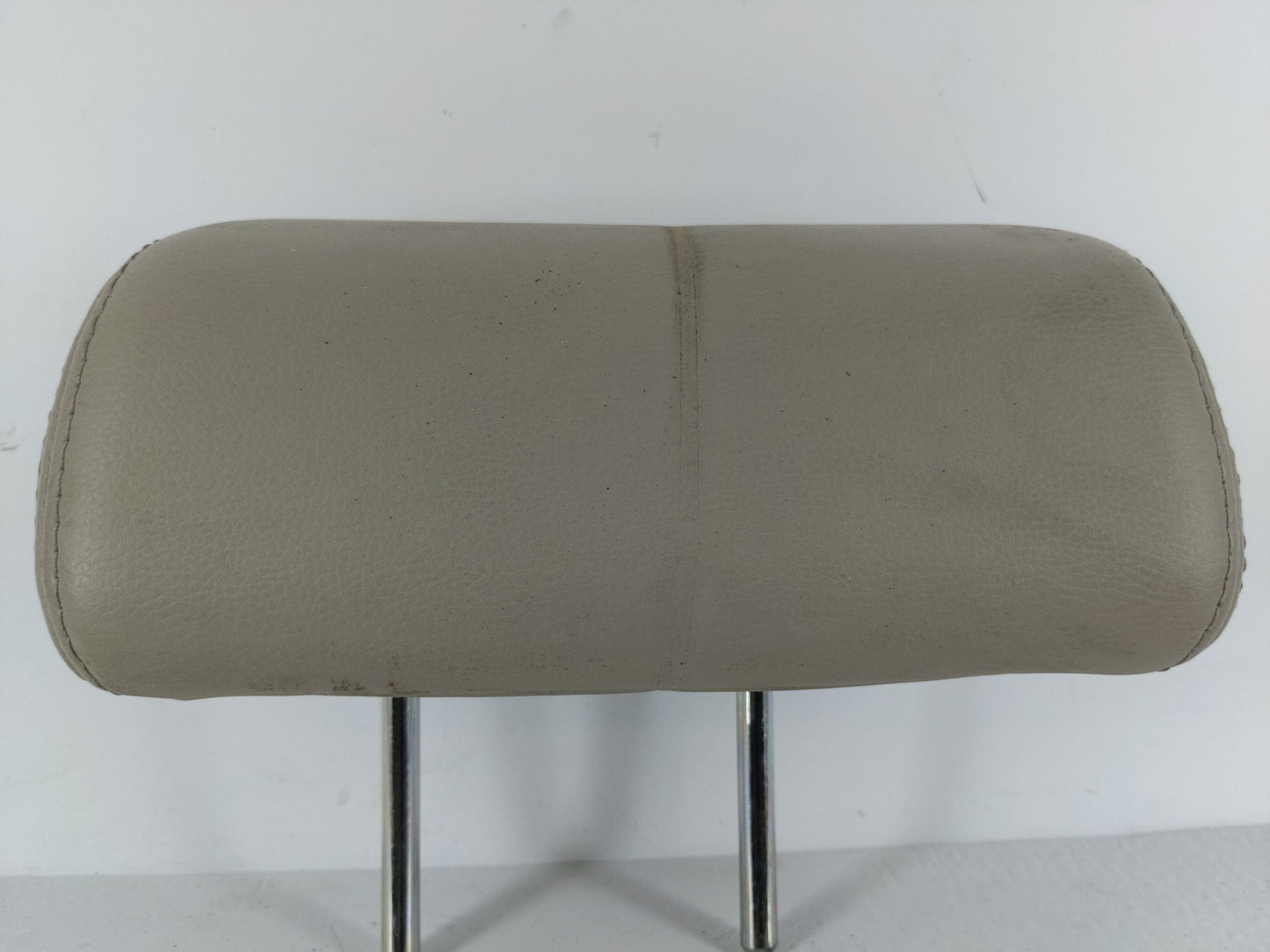 2010 Subaru Legacy Headrest Head Rest Rear Center Seat Fits OEM Used Auto Parts - Oemusedautoparts1.com
