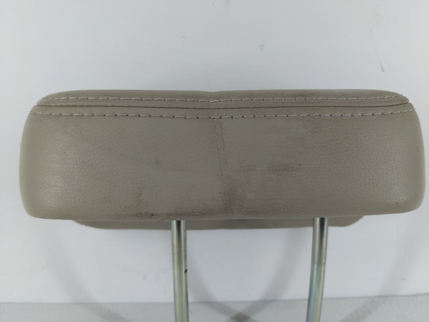 2010 Subaru Legacy Headrest Head Rest Rear Center Seat Fits OEM Used Auto Parts - Oemusedautoparts1.com