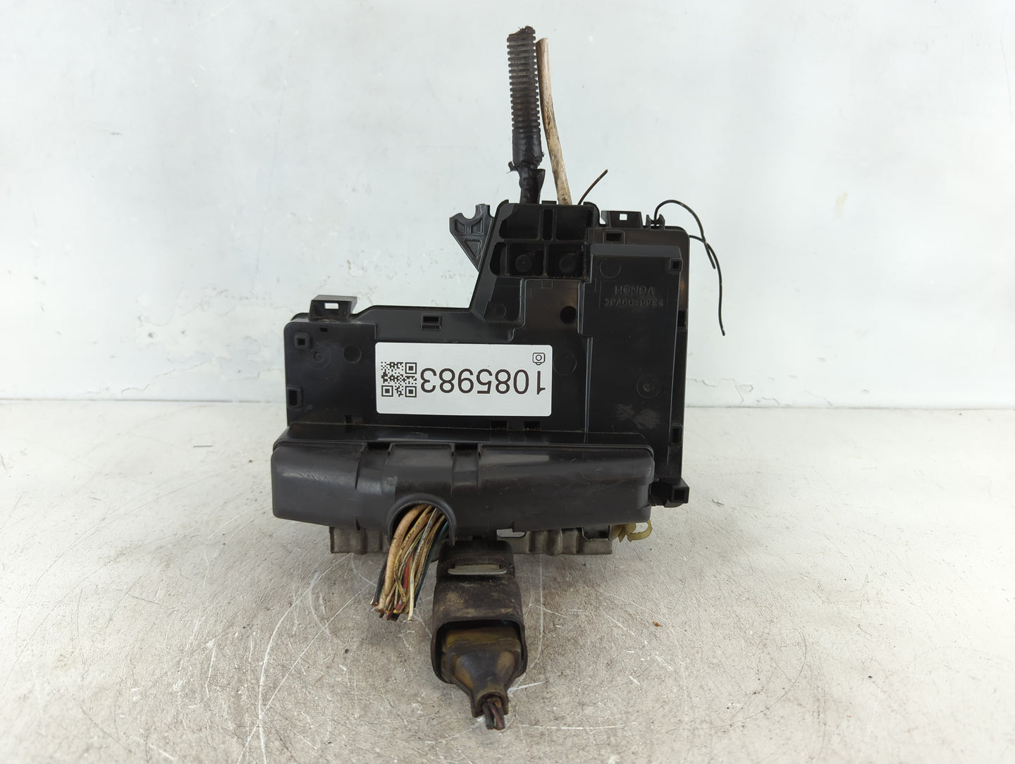 2010-2014 Subaru Legacy Fusebox Fuse Box Panel Relay Module Fits Fits 2010 2011 2012 2013 2014 OEM Used Auto Parts - Oemused