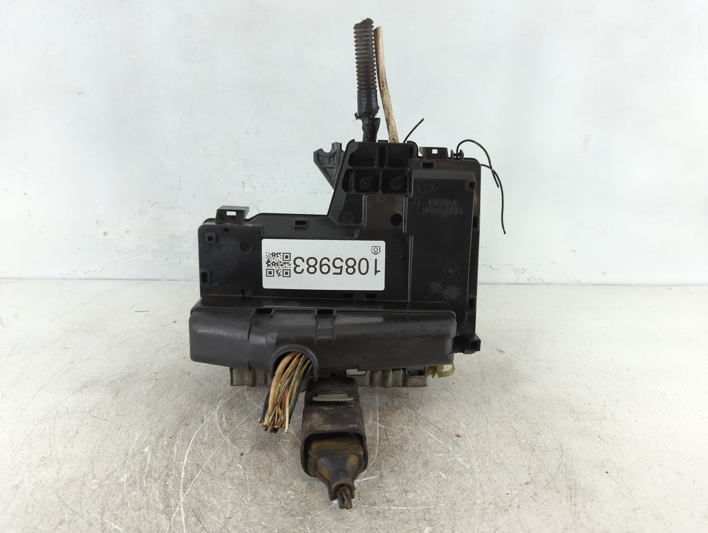 2010-2014 Subaru Legacy Fusebox Fuse Box Panel Relay Module Fits Fits 2010 2011 2012 2013 2014 OEM Used Auto Parts - Oemused