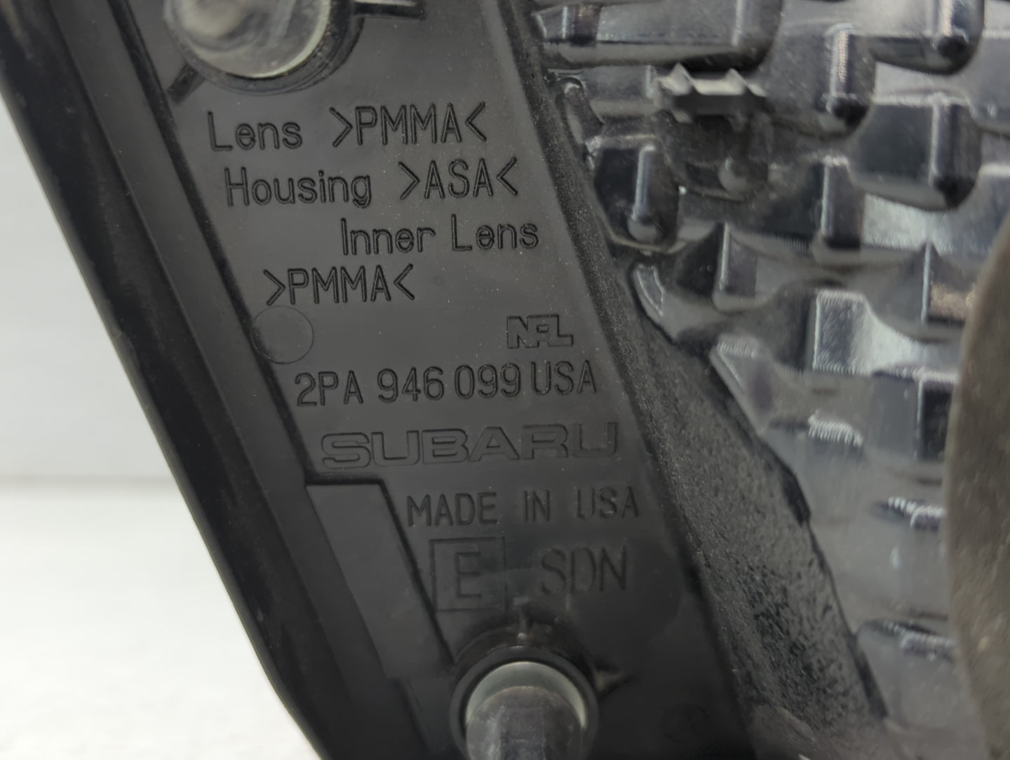 2010-2014 Subaru Legacy Tail Light Assembly Passenger Right OEM P/N:2PA 946 099 Fits Fits 2010 2011 2012 2013 2014 OEM Used 