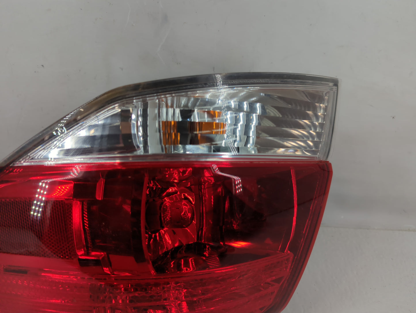 2010-2013 Subaru Legacy Tail Light Assembly Passenger Right OEM Fits Fits 2010 2011 2012 2013 OEM Used Auto Parts - Oemuseda