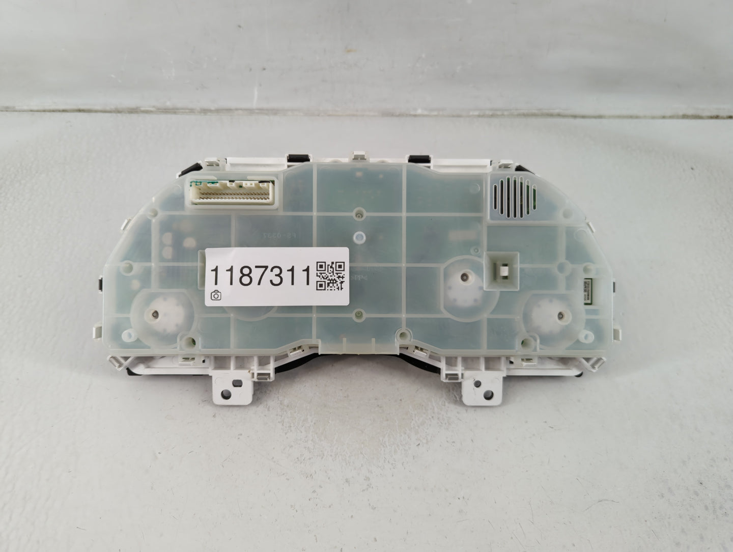 2010 Subaru Legacy Instrument Cluster Speedometer Gauges P/N:85002AJ08A Fits OEM Used Auto Parts - Oemusedautoparts1.com