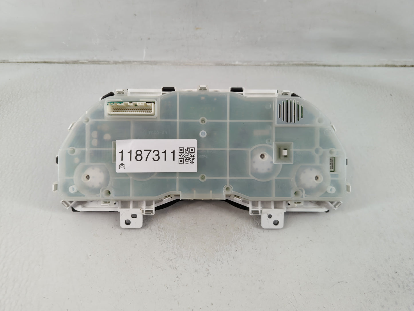 2010 Subaru Legacy Instrument Cluster Speedometer Gauges P/N:85002AJ08A Fits OEM Used Auto Parts - Oemusedautoparts1.com
