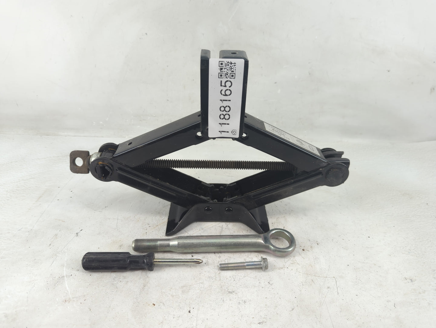 2010 Subaru Legacy Spare Scissor Car Jack - Oemusedautoparts1.com