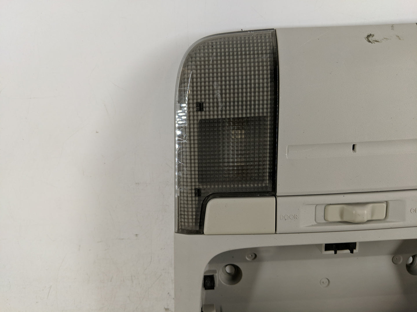 2010-2012 Subaru Legacy Overhead Roof Console 1188805 - Oemusedautoparts1.com
