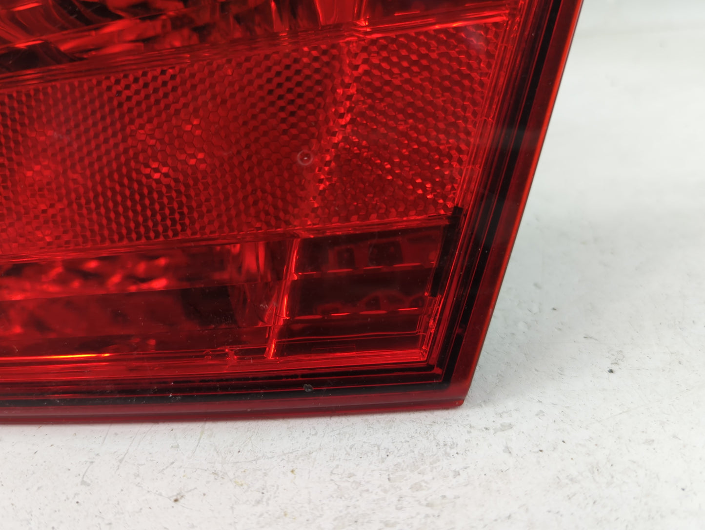 2010-2014 Subaru Legacy Tail Light Assembly Passenger Right OEM P/N:2PA 946 099 Fits Fits 2010 2011 2012 2013 2014 OEM Used 