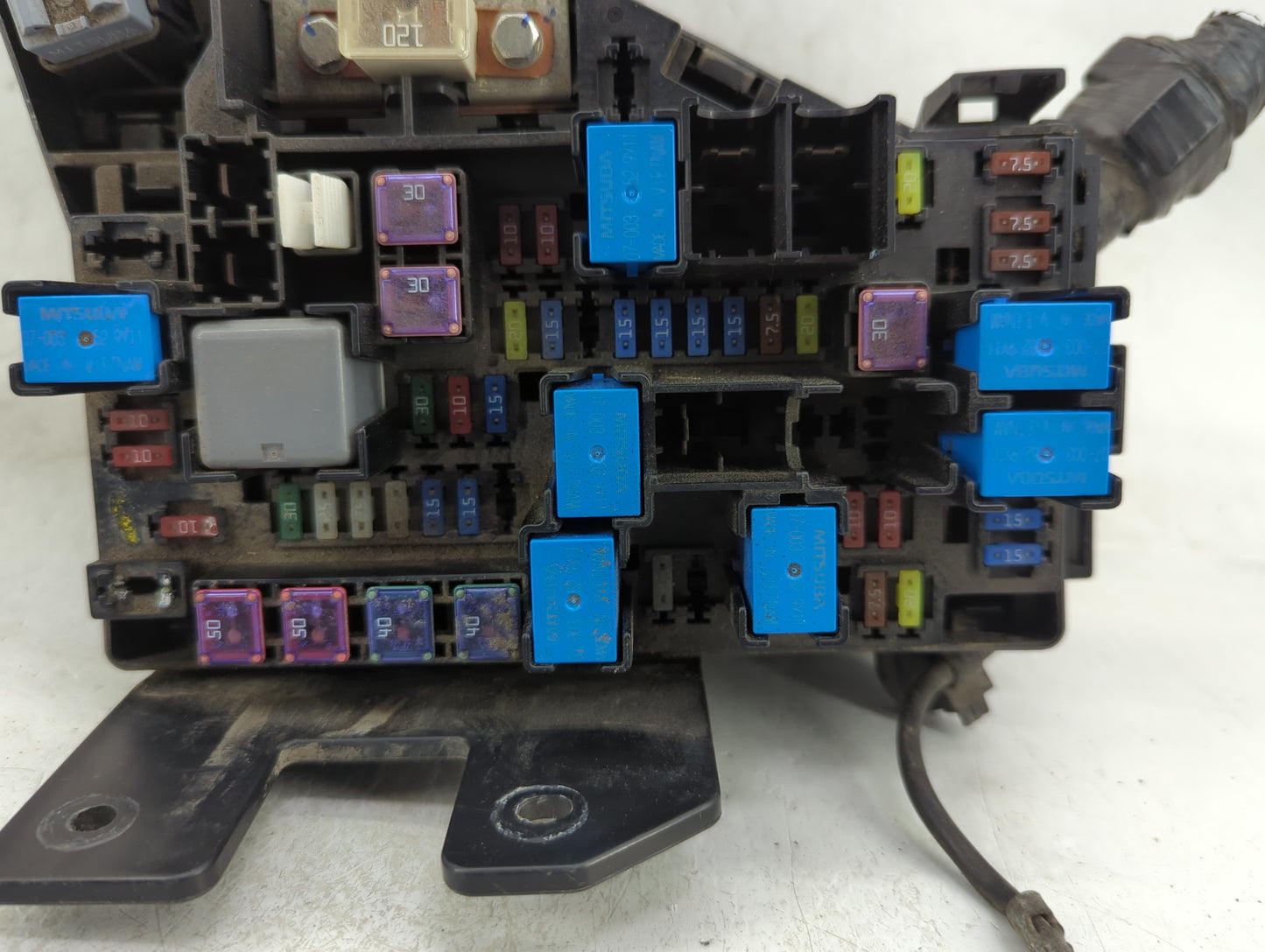 2010-2014 Subaru Legacy Fusebox Fuse Box Panel Relay Module P/N:MB503200B Fits Fits 2010 2011 2012 2013 2014 OEM Used Auto P