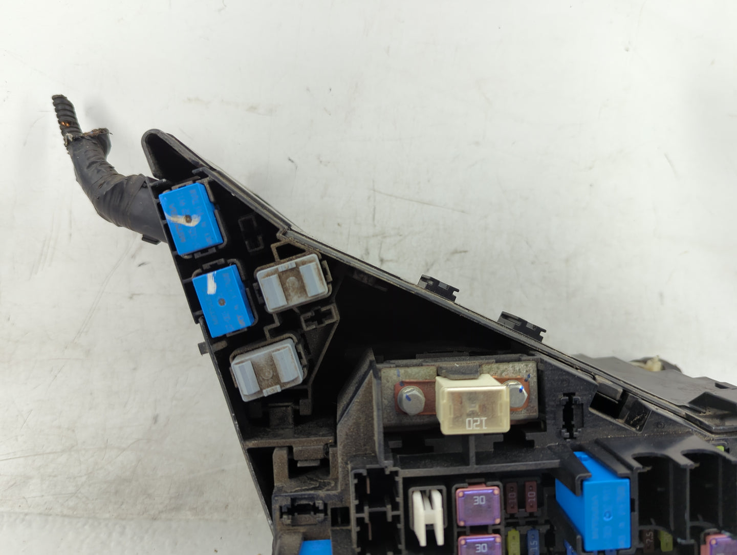 2010-2014 Subaru Legacy Fusebox Fuse Box Panel Relay Module P/N:MB503200B Fits Fits 2010 2011 2012 2013 2014 OEM Used Auto P