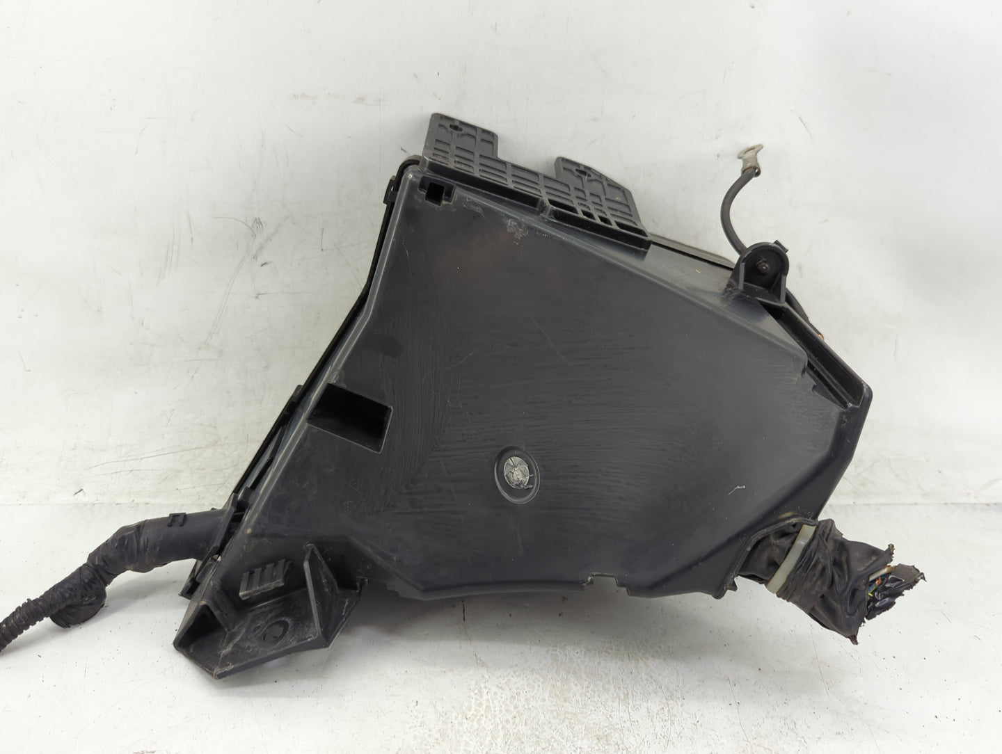 2010-2014 Subaru Legacy Fusebox Fuse Box Panel Relay Module P/N:MB503200B Fits Fits 2010 2011 2012 2013 2014 OEM Used Auto P