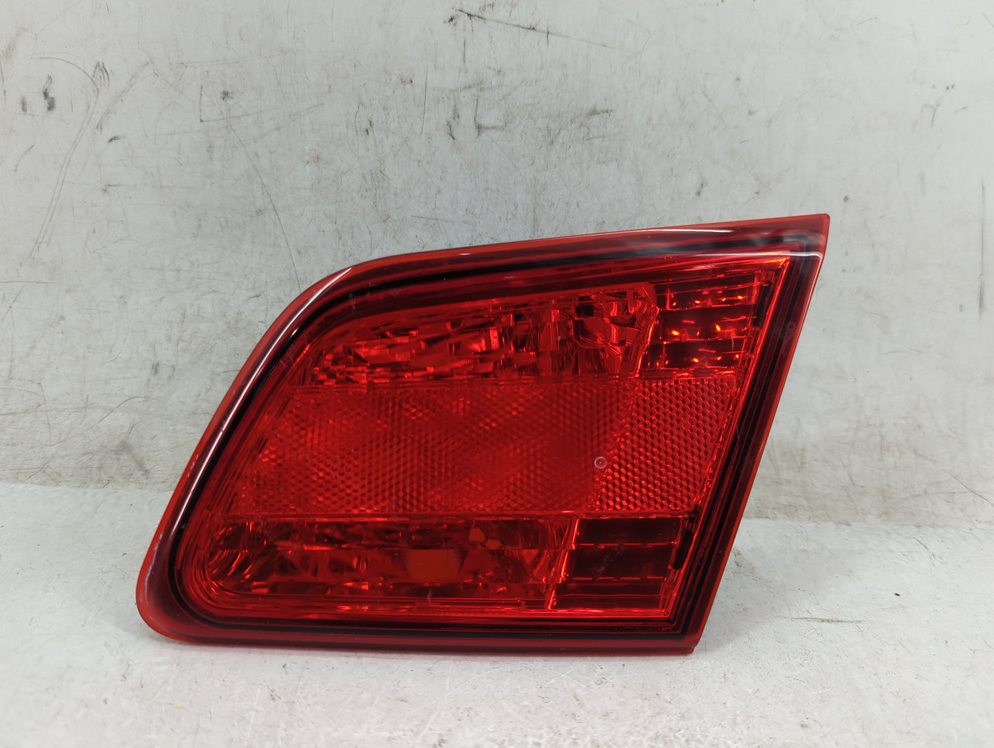 2010-2014 Subaru Legacy Tail Light Assembly Passenger Right OEM P/N:946099 Fits Fits 2010 2011 2012 2013 2014 OEM Used Auto 