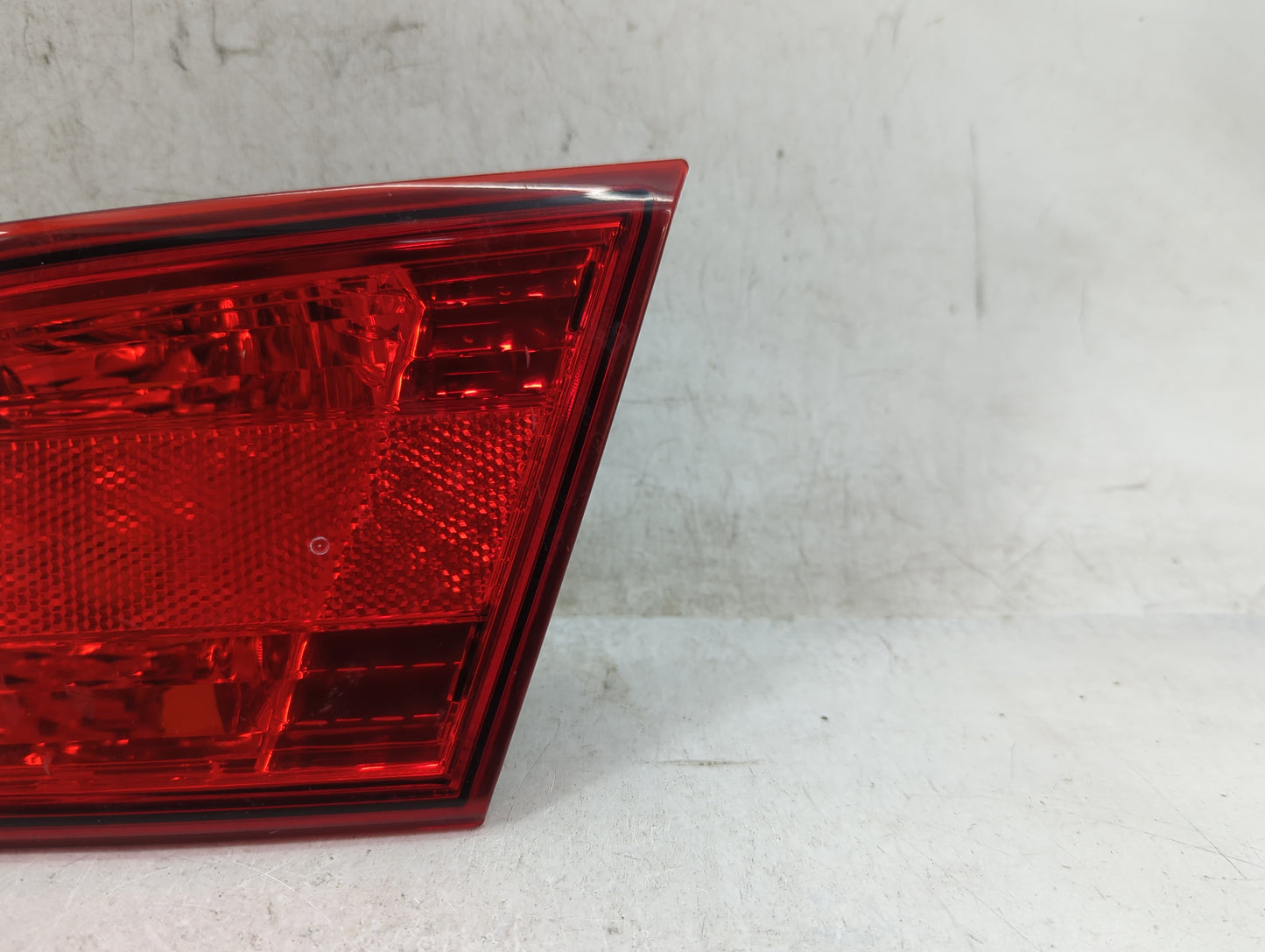 2010-2014 Subaru Legacy Tail Light Assembly Passenger Right OEM P/N:946099 Fits Fits 2010 2011 2012 2013 2014 OEM Used Auto 