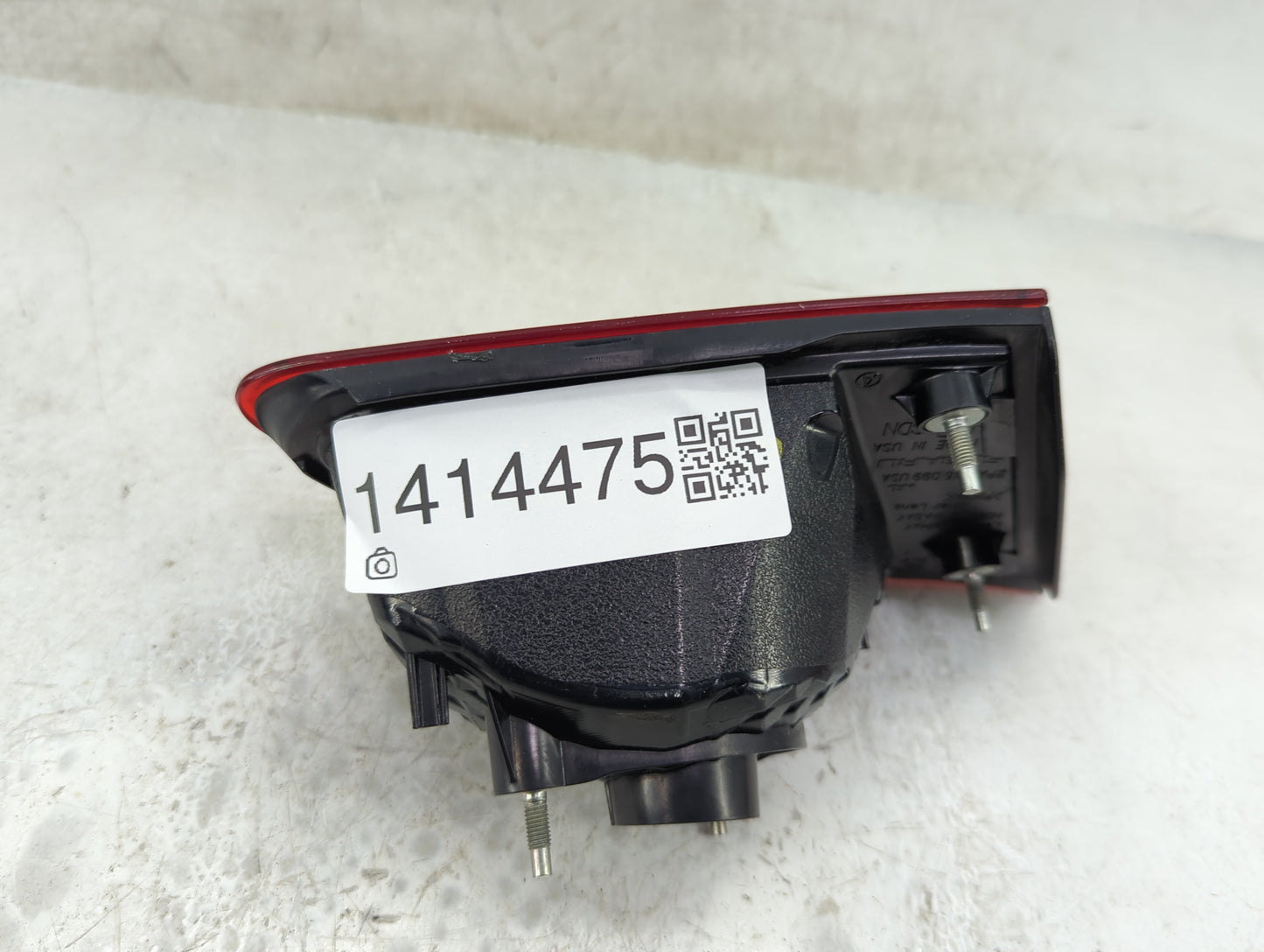 2010-2014 Subaru Legacy Tail Light Assembly Passenger Right OEM P/N:946099 Fits Fits 2010 2011 2012 2013 2014 OEM Used Auto 