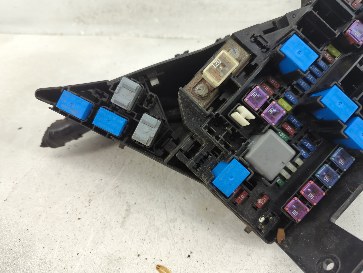 2010-2014 Subaru Legacy Fusebox Fuse Box Panel Relay Module P/N:MB503200B Fits Fits 2010 2011 2012 2013 2014 OEM Used Auto P