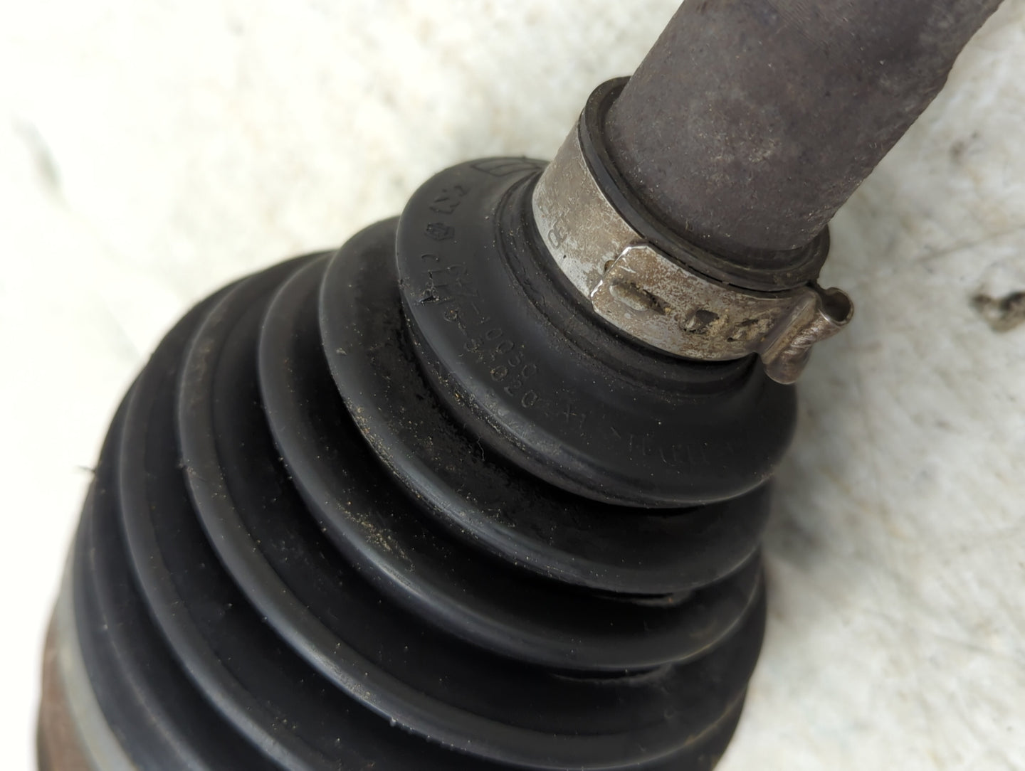2010 Subaru Legacy Axle Shaft Front Driver Cv C/v - Oemusedautoparts1.com