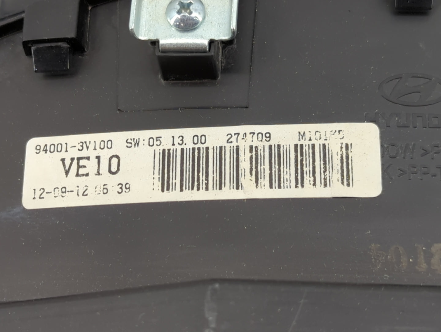 2010 Subaru Legacy Instrument Cluster Speedometer Gauges P/N:94001-3V100 Fits OEM Used Auto Parts - Oemusedautoparts1.com