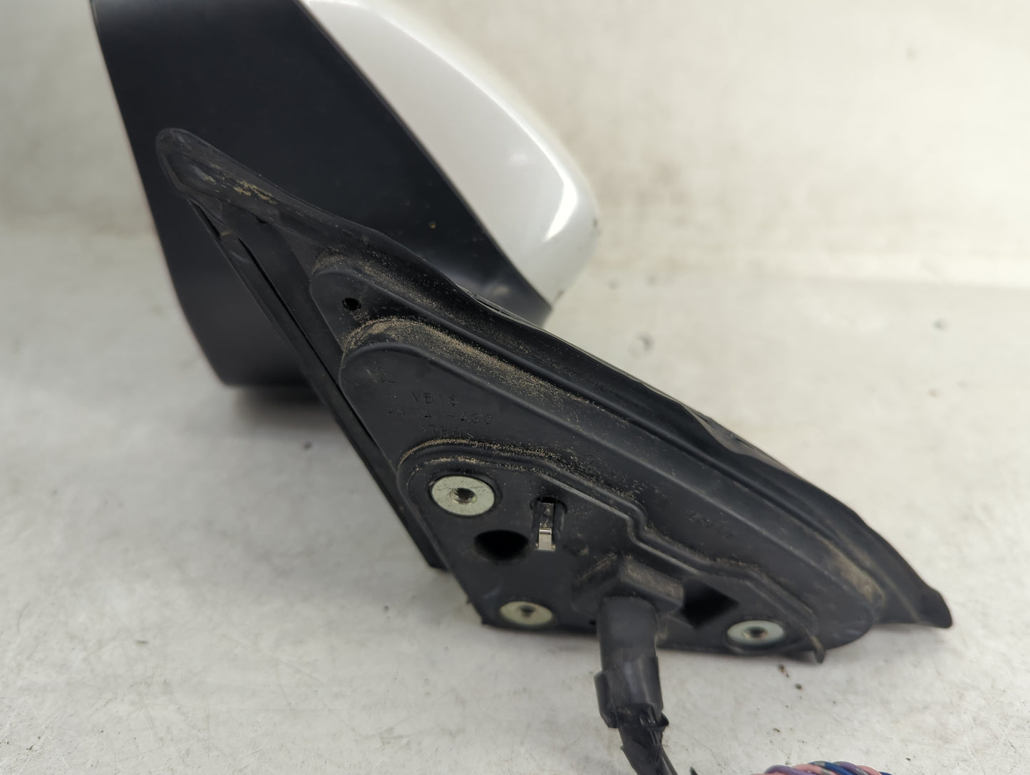 2010 Subaru Legacy Driver Side View Mirror - Left Door Mirror OEM Used - Oemusedautoparts1.com