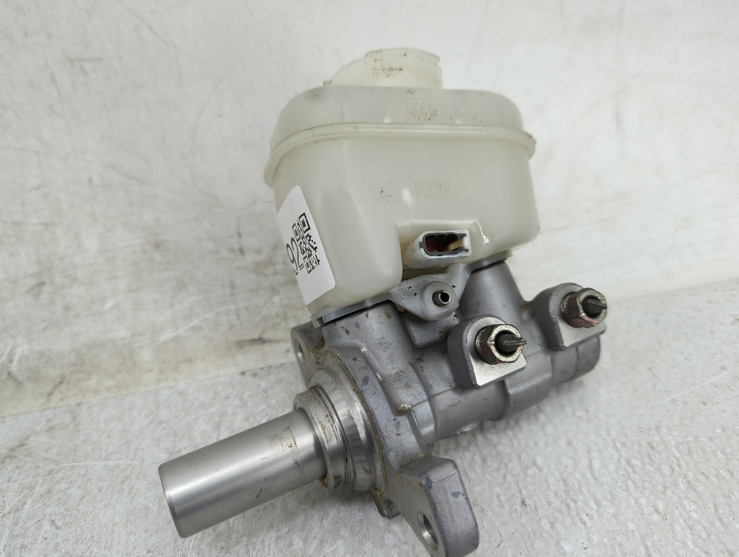 2010-2014 Subaru Legacy Brake Master Cylinder 1451092 - Oemusedautoparts1.com