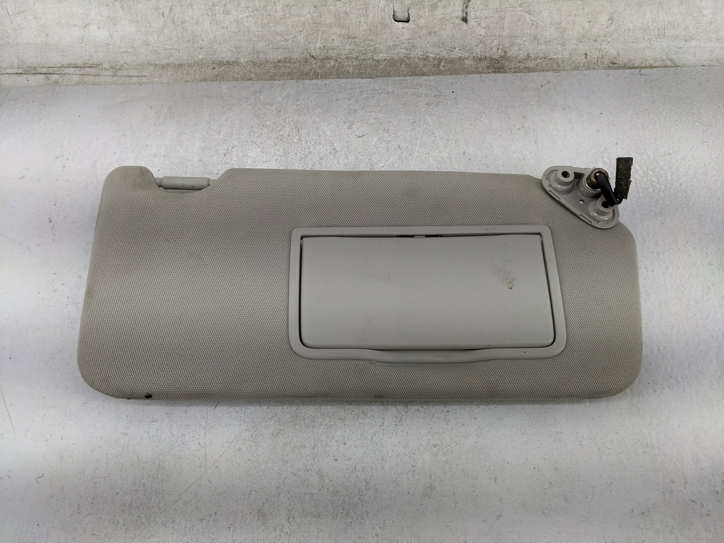 2010-2014 Subaru Legacy Sun Visor Shade Replacement Passenger Right Mirror Fits Fits 2010 2011 2012 2013 2014 OEM Used Auto 