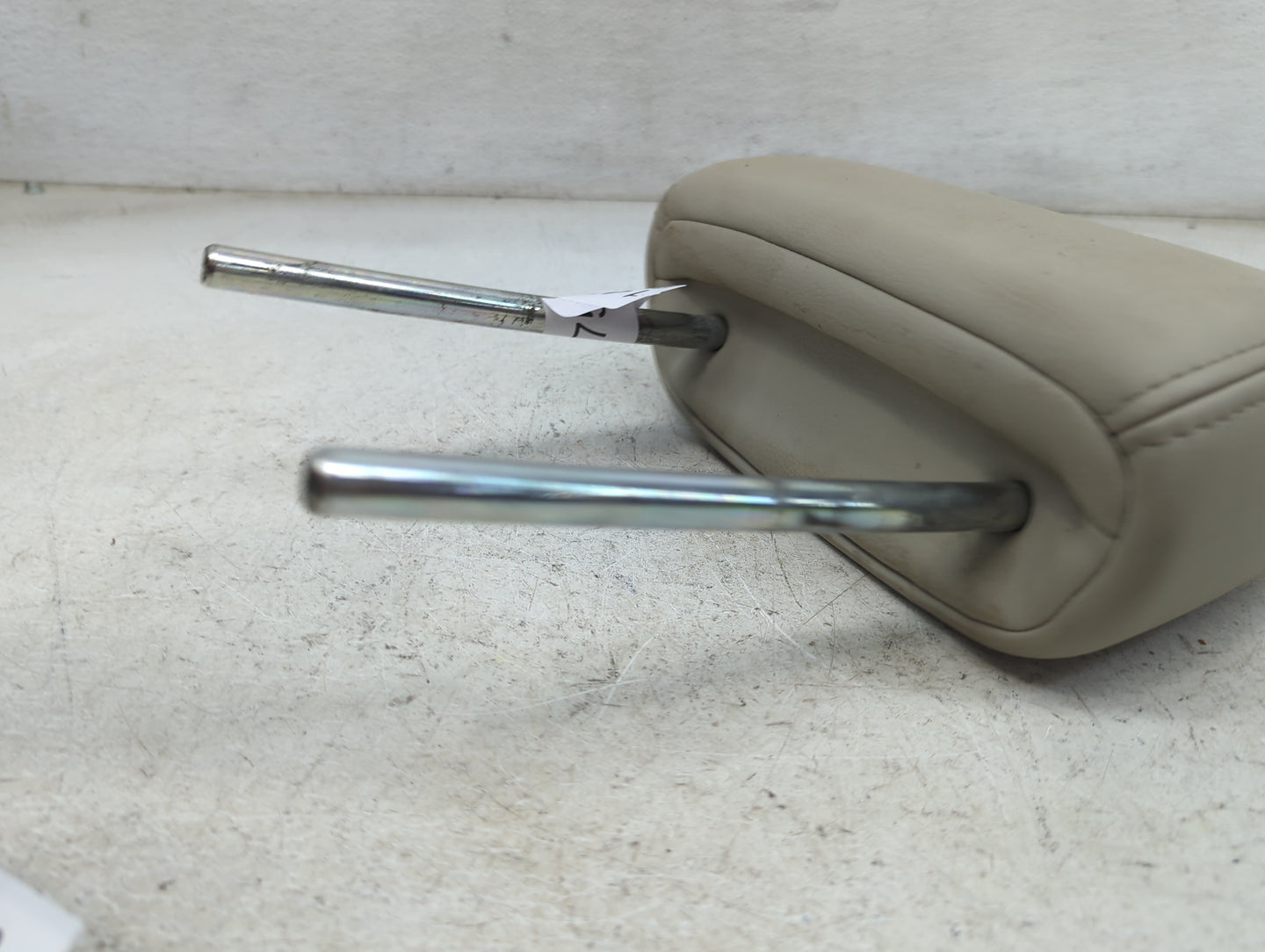 2010 Subaru Legacy Headrest Head Rest Rear Seat Fits OEM Used Auto Parts - Oemusedautoparts1.com