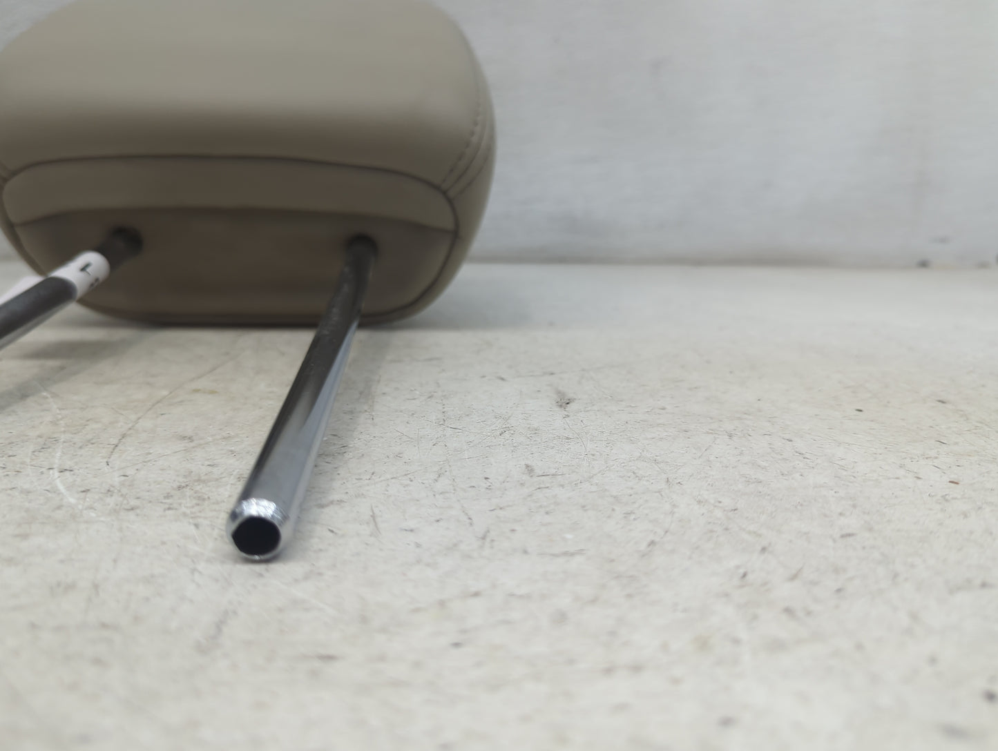2010 Subaru Legacy Headrest Head Rest Front Driver Seat Beige - Oemusedautoparts1.com