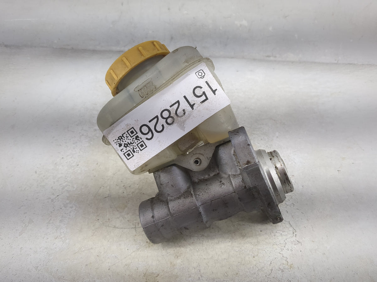 2010-2014 Subaru Legacy Brake Master Cylinder 1512826 - Oemusedautoparts1.com