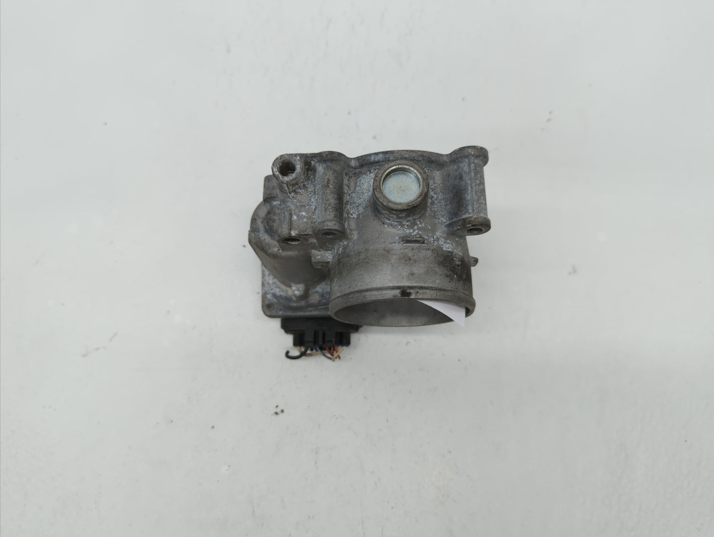 2010-2012 Subaru Legacy Throttle Body P/N:16112AA350 Fits Fits 2010 2011 2012 OEM Used Auto Parts - Oemusedautoparts1.com