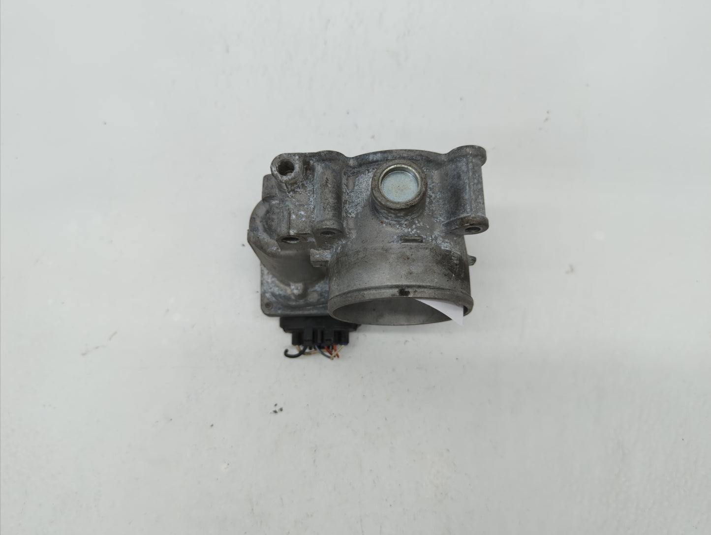 2010-2012 Subaru Legacy Throttle Body P/N:16112AA350 Fits Fits 2010 2011 2012 OEM Used Auto Parts - Oemusedautoparts1.com